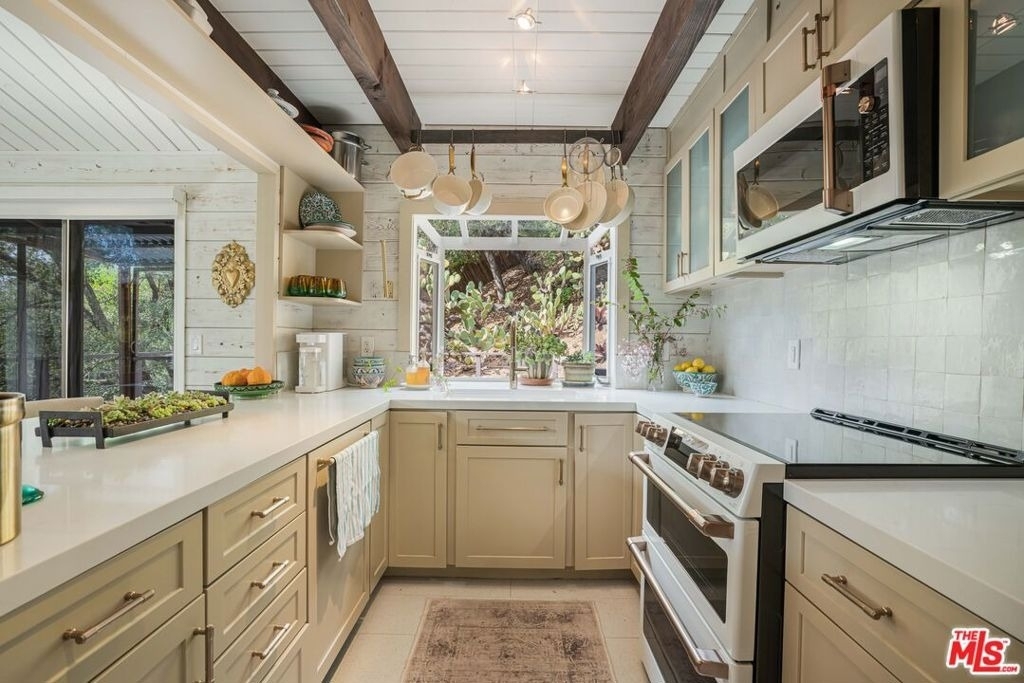 21330 Encina Road - Photo 3