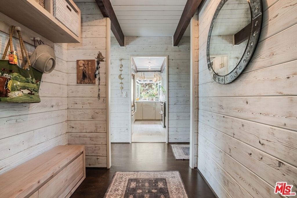 21330 Encina Road - Photo 2