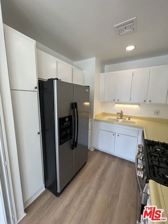 800 W 1st Street - Photo 16