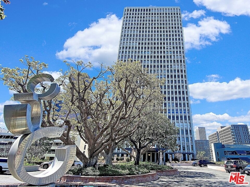 800 W 1st Street - Photo 37