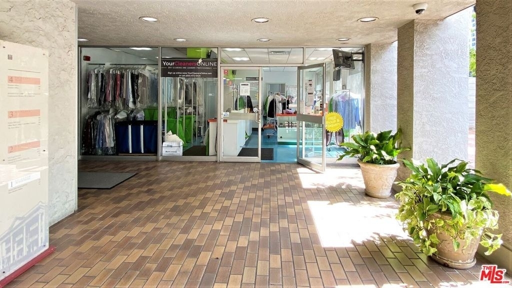 800 W 1st Street - Photo 51