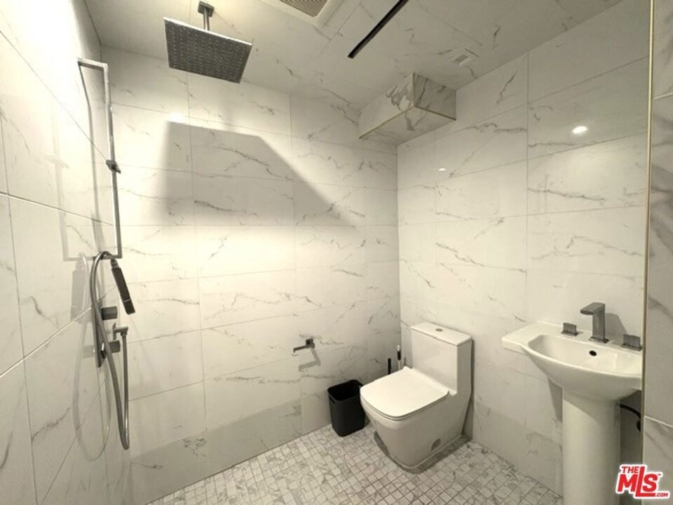 4338 Huntley Avenue - Photo 12