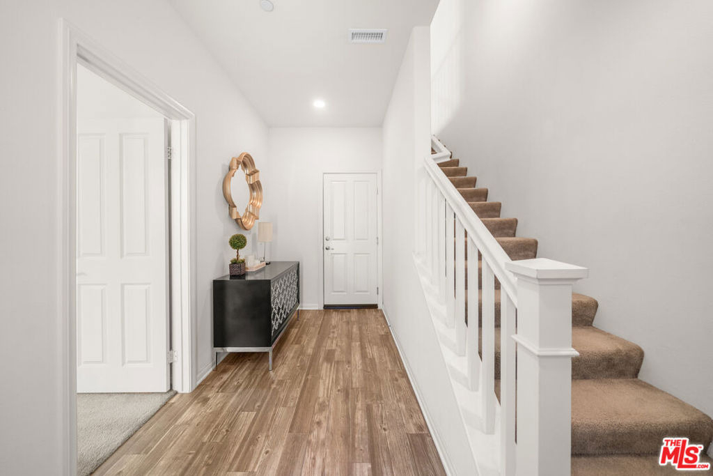 10712 Parrot Avenue - Photo 31