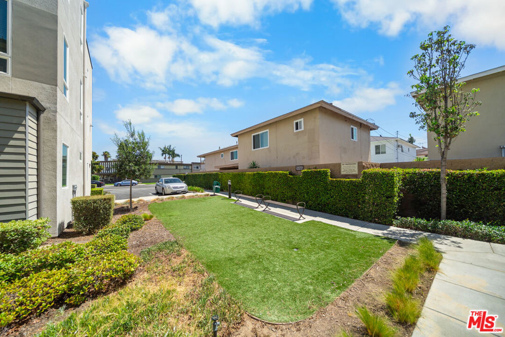 10712 Parrot Avenue - Photo 37