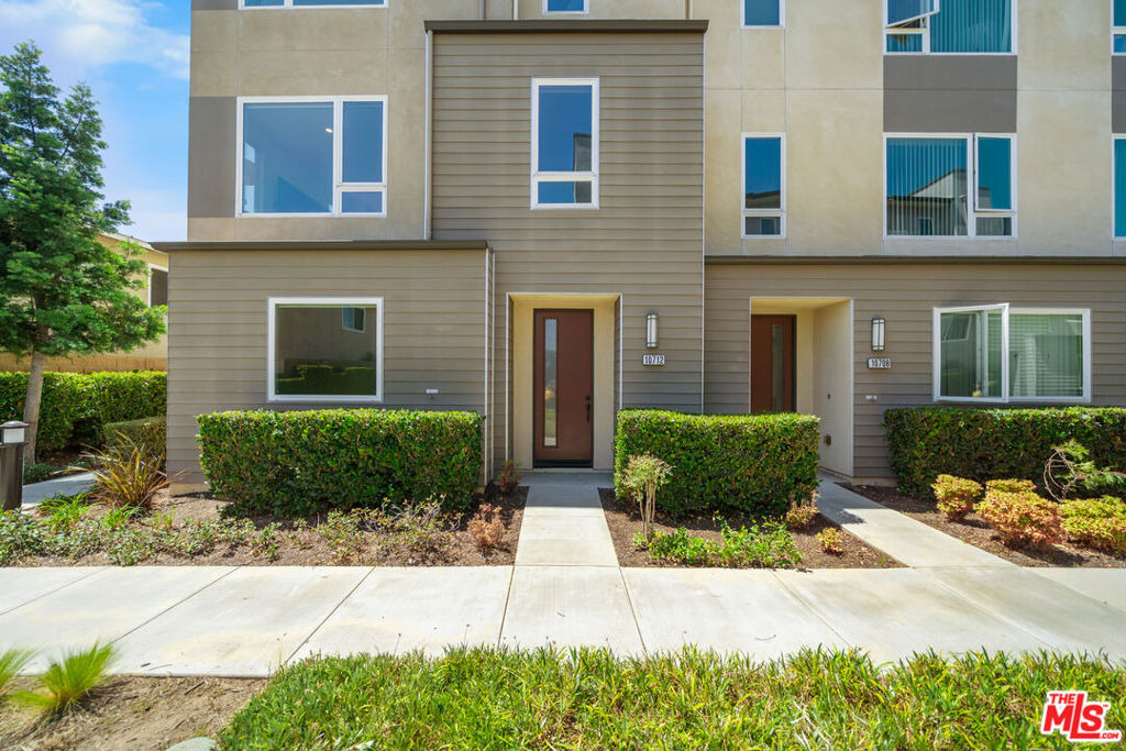 10712 Parrot Avenue - Photo 36
