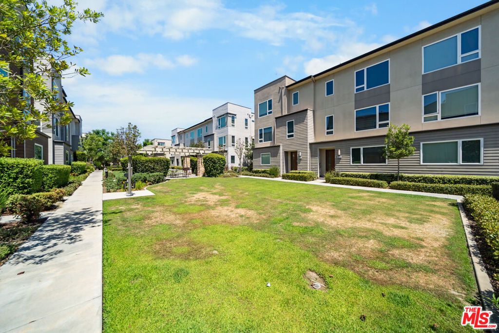 10712 Parrot Avenue - Photo 43