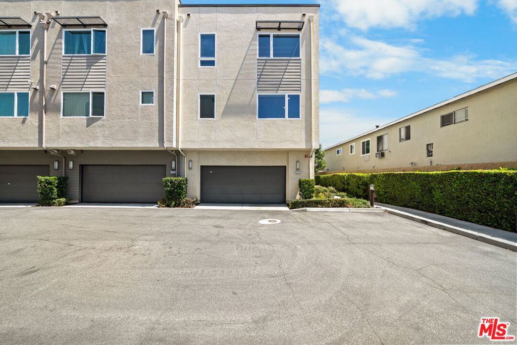10712 Parrot Avenue - Photo 38