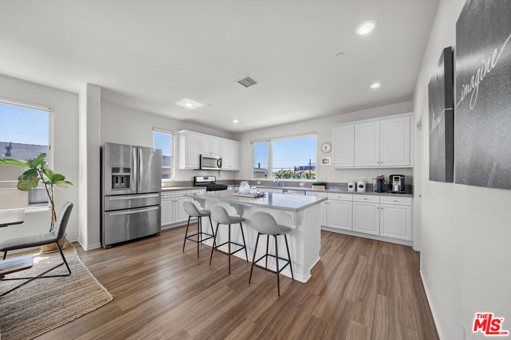 10712 Parrot Avenue - Photo 17