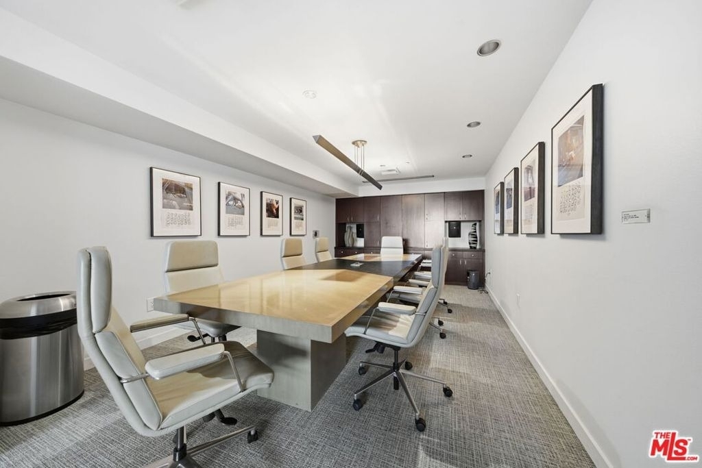 13700 Marina Pointe Drive - Photo 32