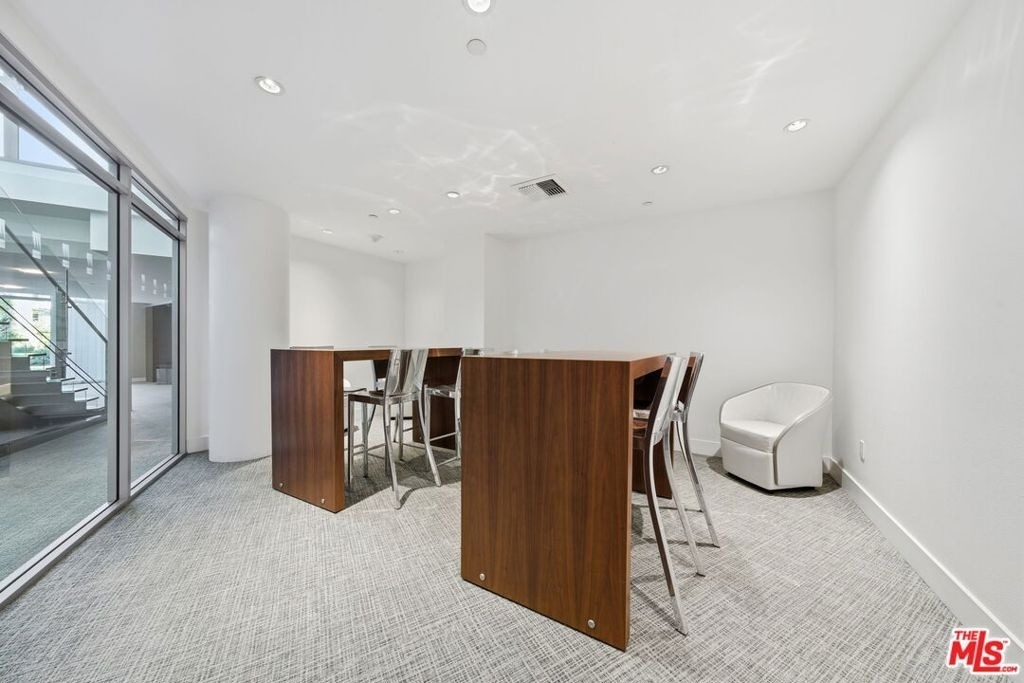 13700 Marina Pointe Drive - Photo 30