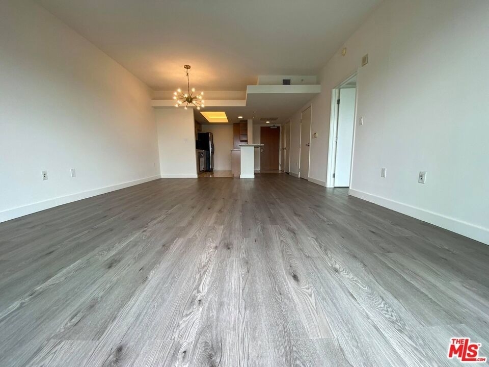 13700 Marina Pointe Drive - Photo 6