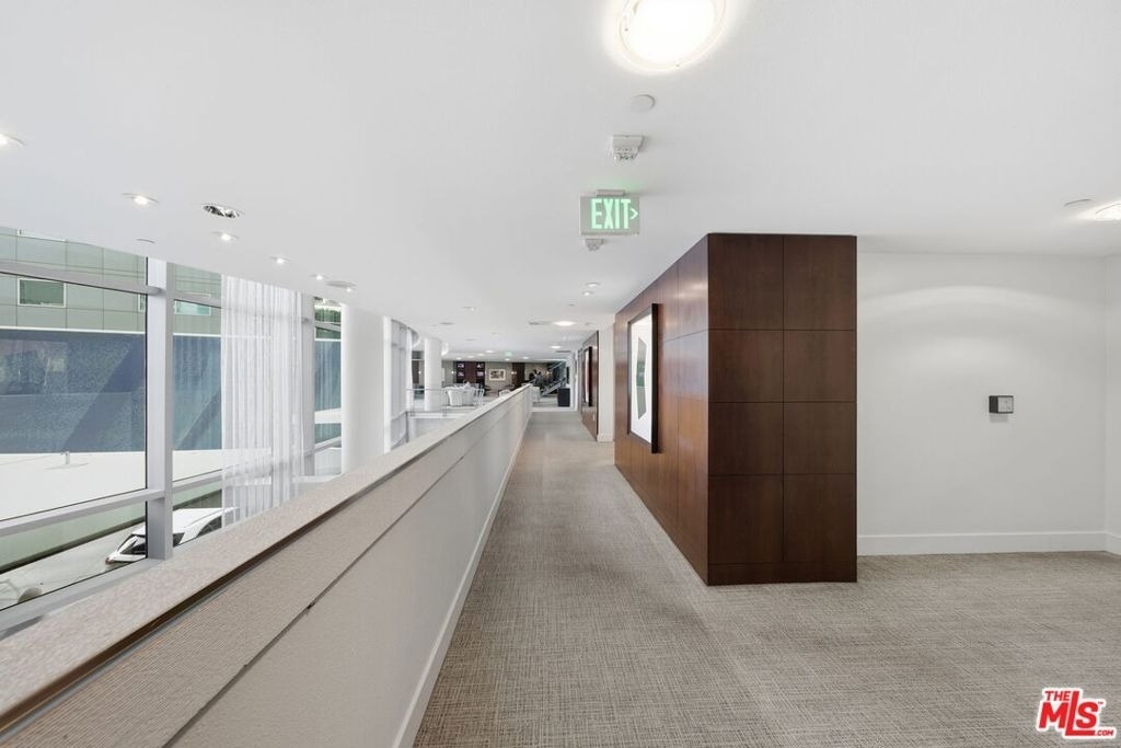 13700 Marina Pointe Drive - Photo 28