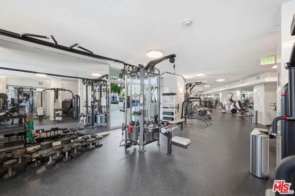 13700 Marina Pointe Drive - Photo 50