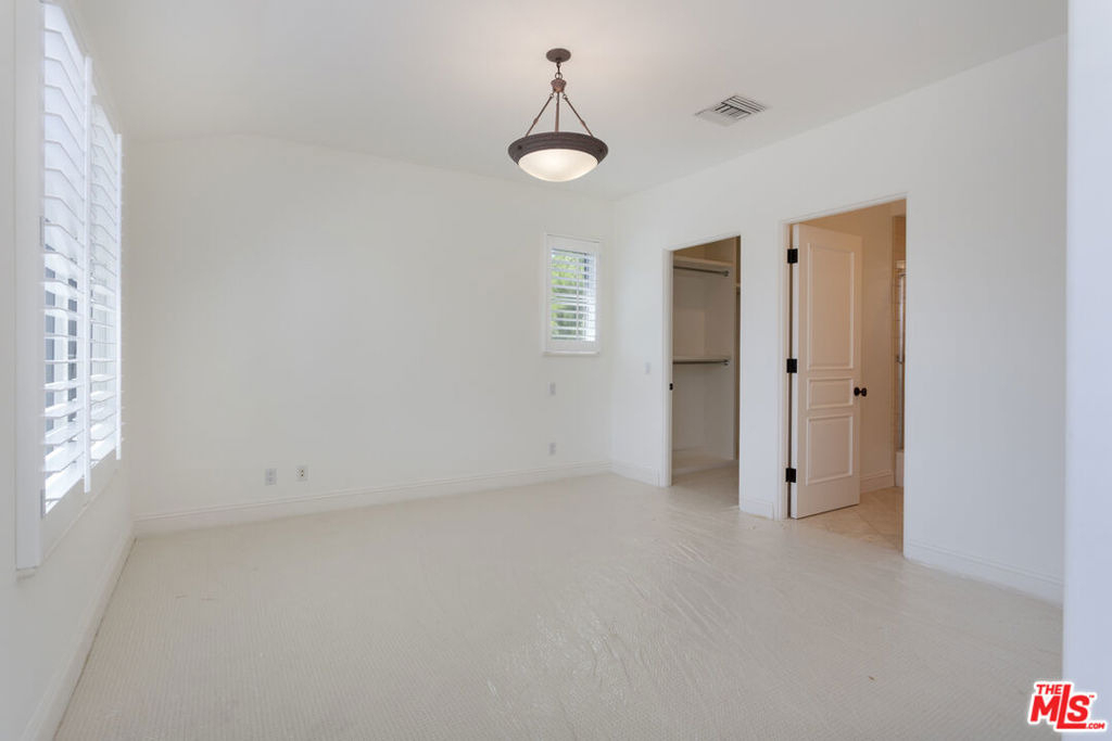 763 Patterson Place - Photo 13