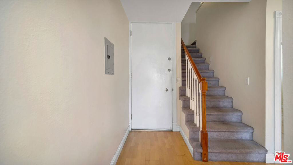 5901 Canterbury Drive - Photo 5