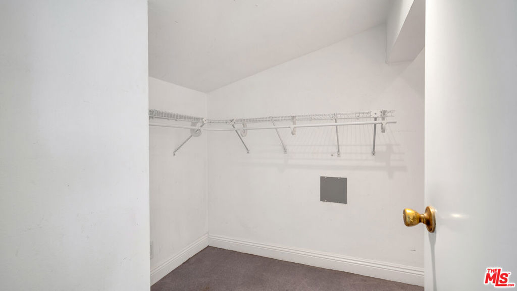 5901 Canterbury Drive - Photo 19