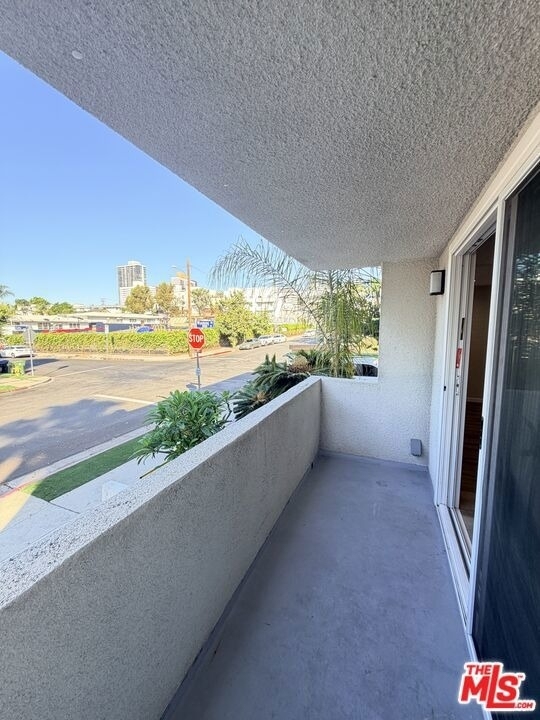 11520 Wyoming Avenue - Photo 11