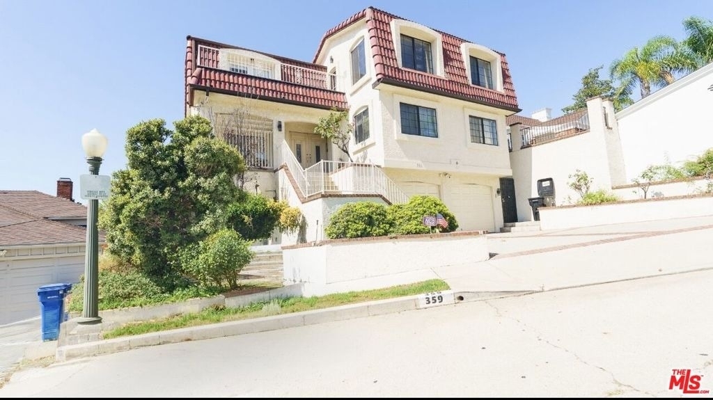 359 Dalkeith Avenue - Photo 0