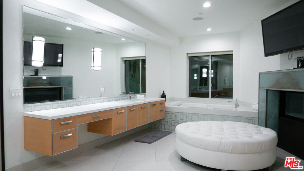 6425 Weidlake Drive - Photo 34