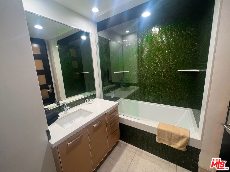 6425 Weidlake Drive - Photo 38