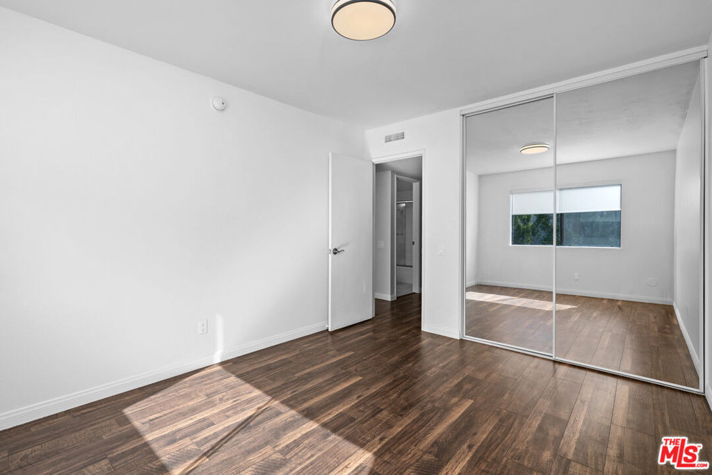 6225 Shoup Avenue - Photo 9