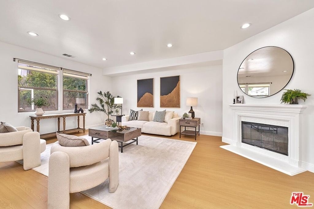 646 N Sierra Bonita Avenue - Photo 6