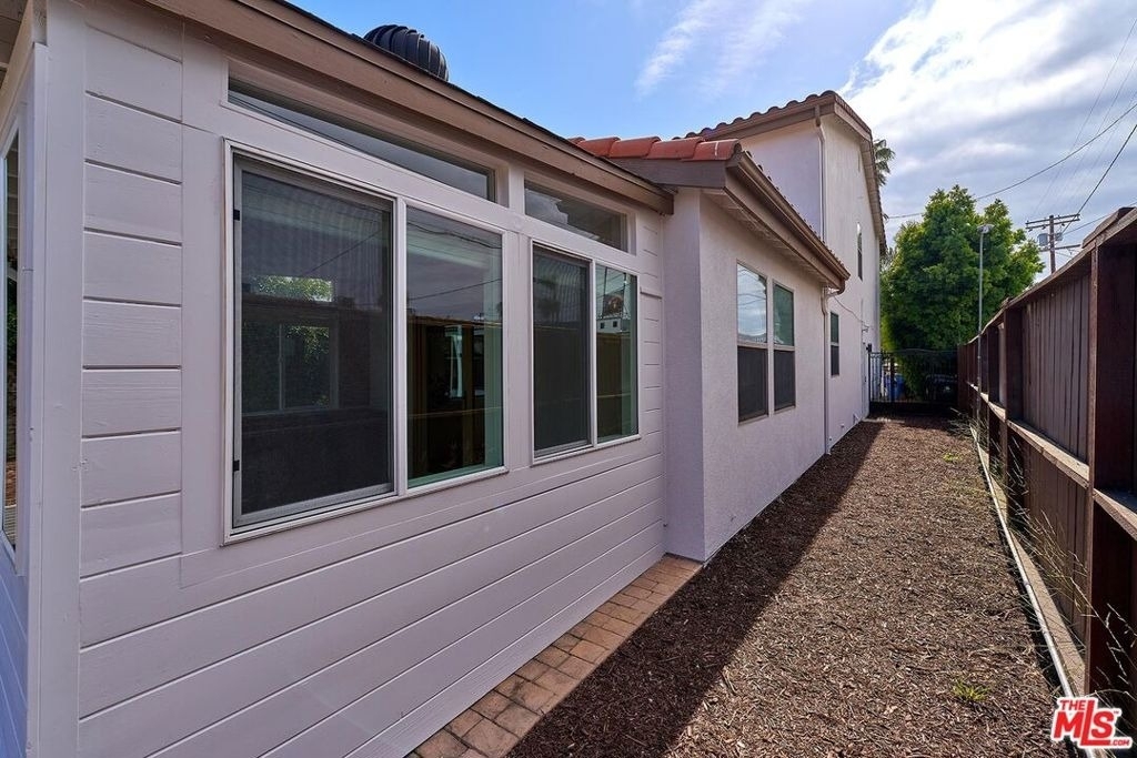646 N Sierra Bonita Avenue - Photo 72