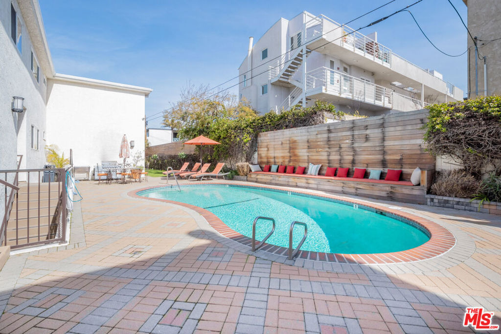 2721 2nd Street - Photo 13