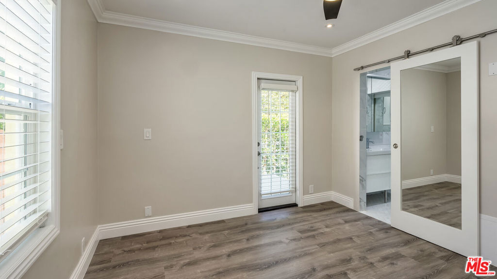 257 N La Peer Drive - Photo 41