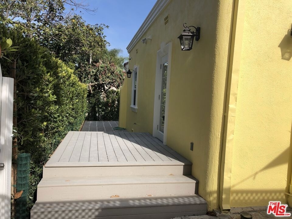 257 N La Peer Drive - Photo 46