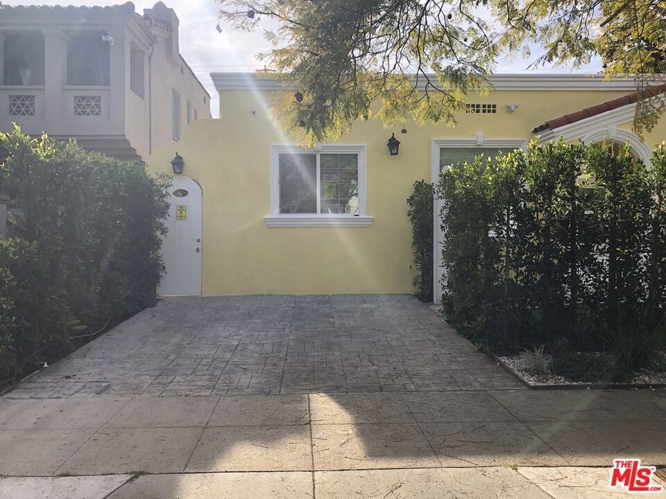 257 N La Peer Drive - Photo 5