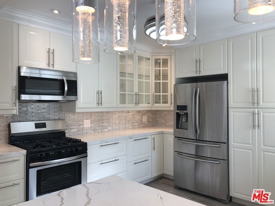 257 N La Peer Drive - Photo 26