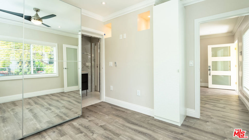 257 N La Peer Drive - Photo 30