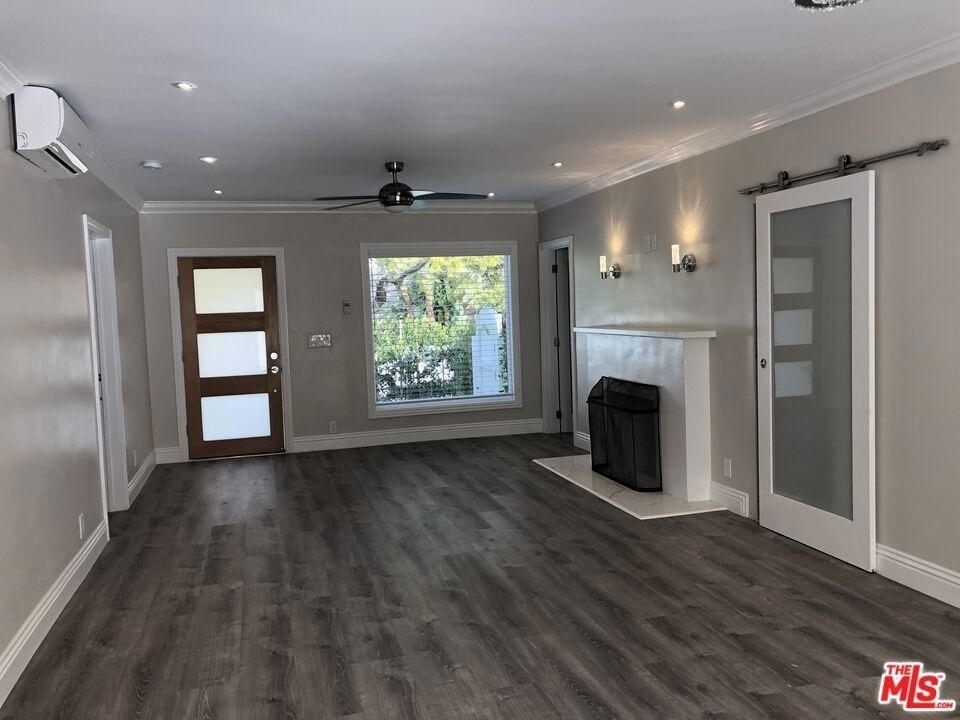 257 N La Peer Drive - Photo 21