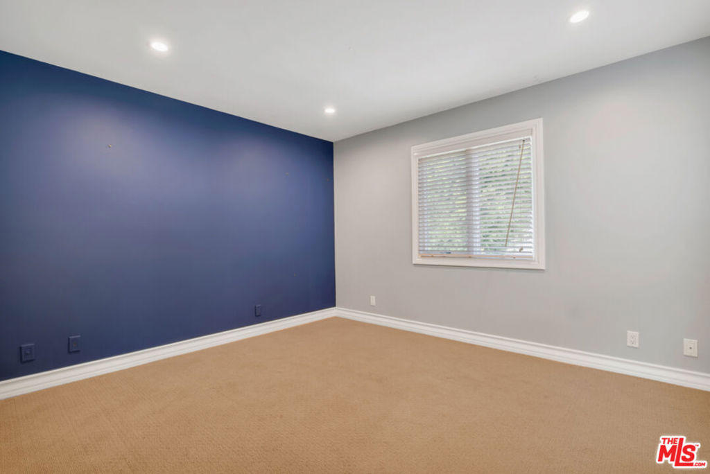 10557 Rocca Place - Photo 34