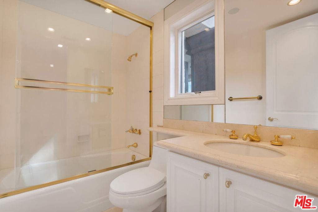 10557 Rocca Place - Photo 31