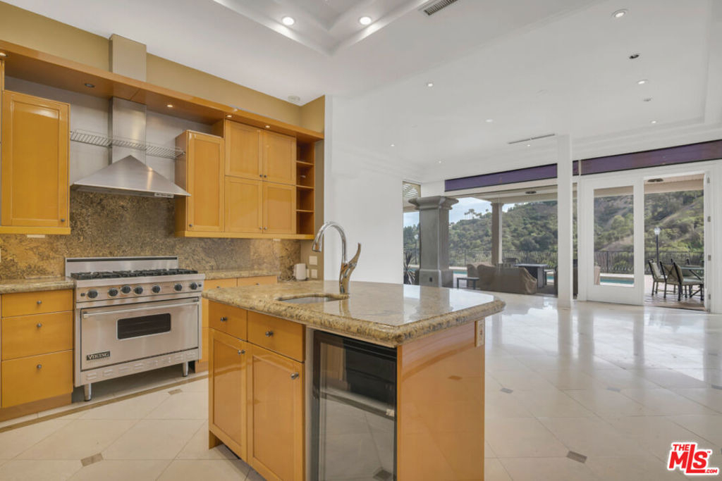 10557 Rocca Place - Photo 17