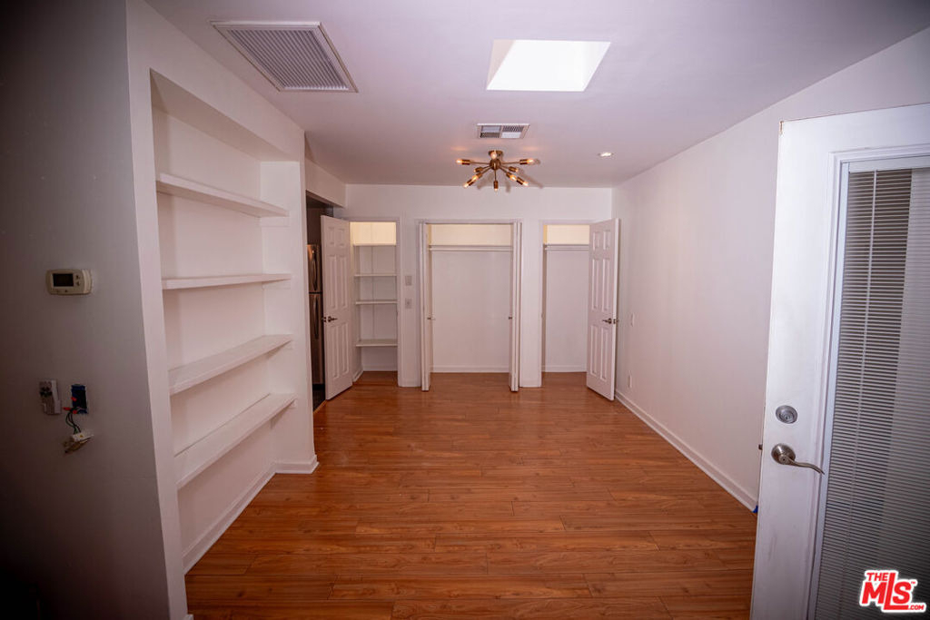 2247 Moore Street - Photo 15