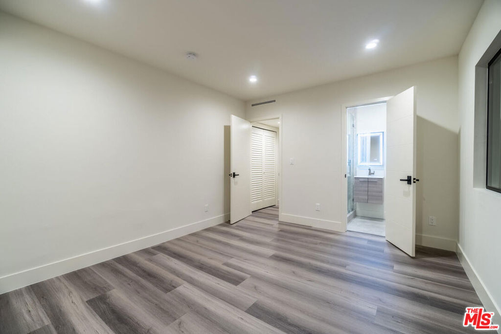 1262 N Sweetzer Avenue - Photo 10