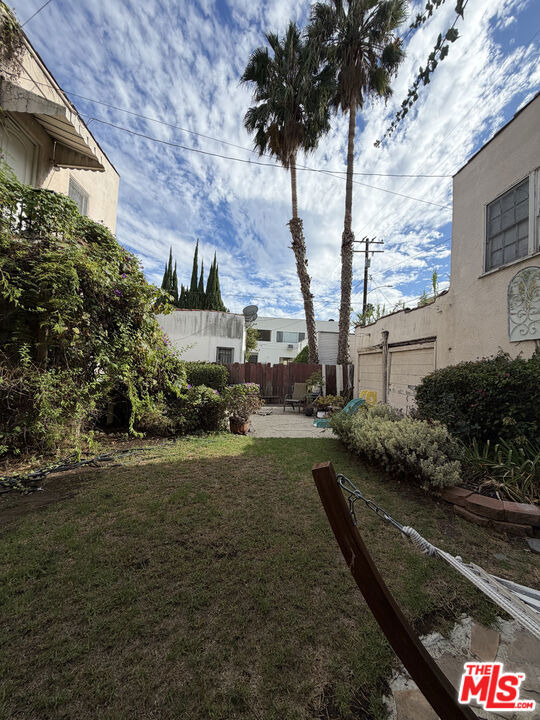231 N Swall Drive - Photo 11