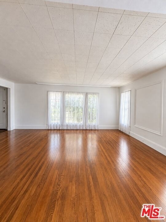 231 N Swall Drive - Photo 1