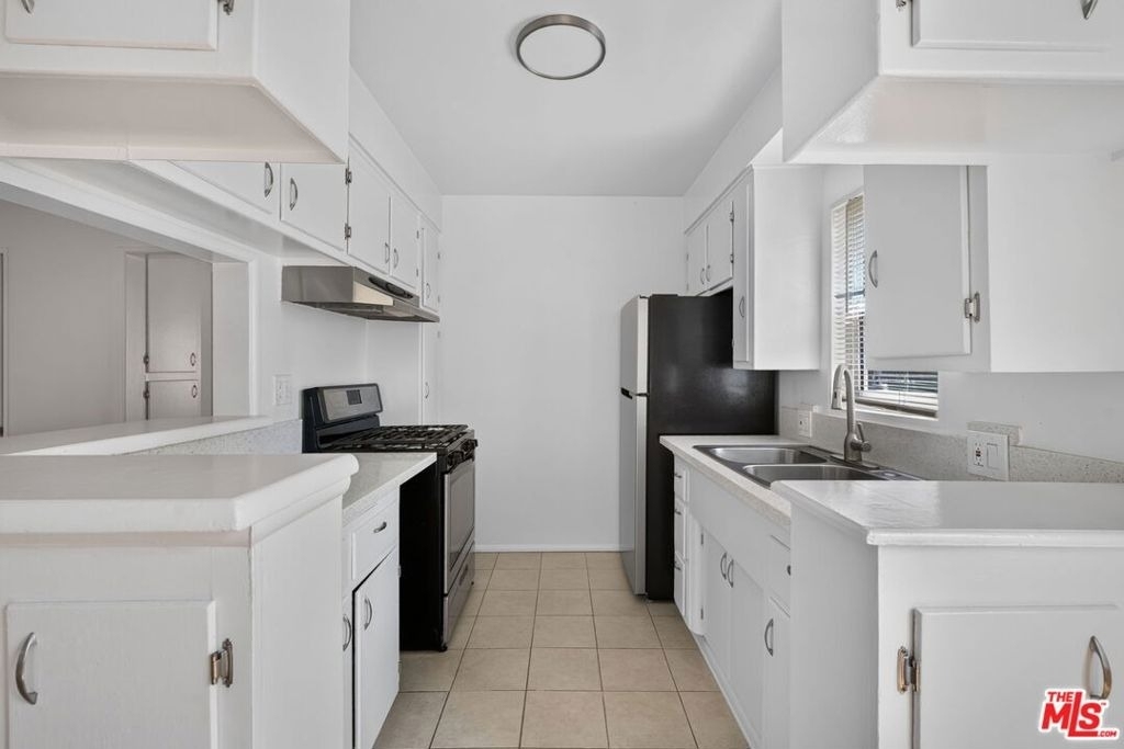 13553 Moorpark Street - Photo 12
