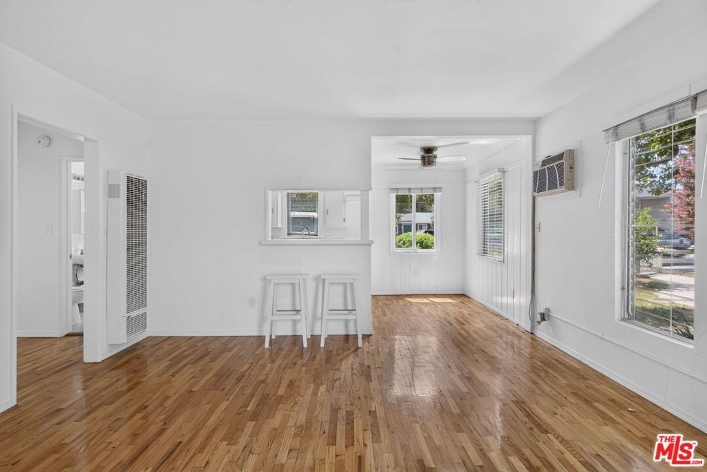 13553 Moorpark Street - Photo 8