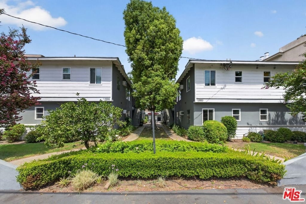 13553 Moorpark Street - Photo 1