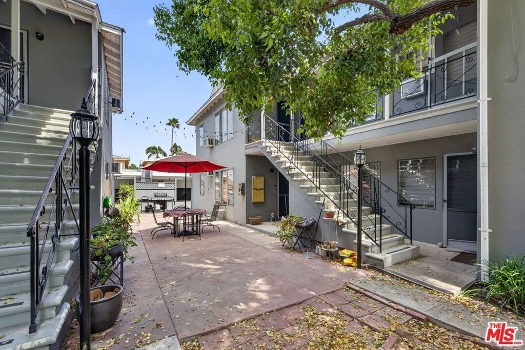 13553 Moorpark Street - Photo 29