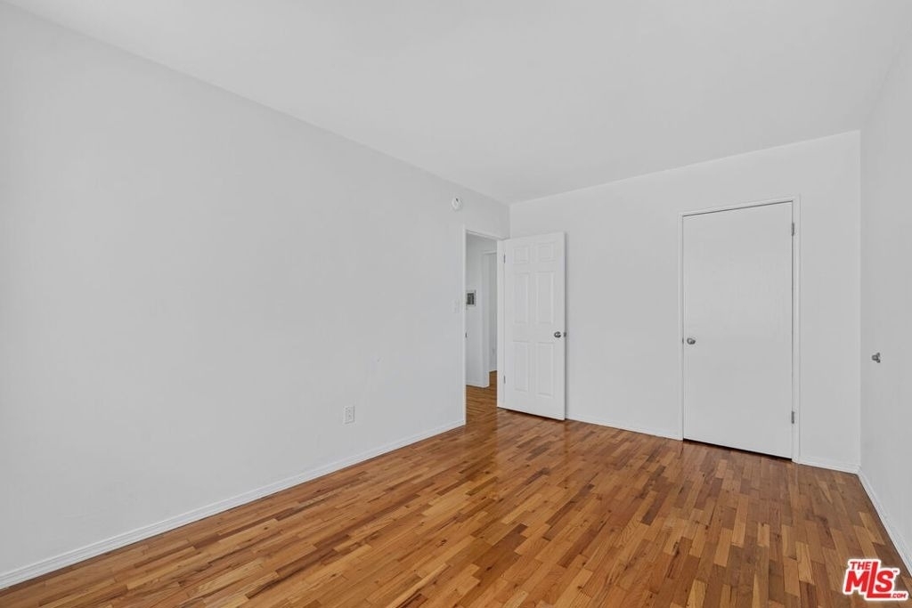 13553 Moorpark Street - Photo 19