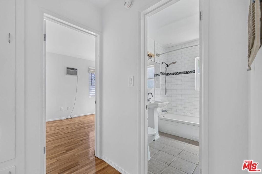 13553 Moorpark Street - Photo 22