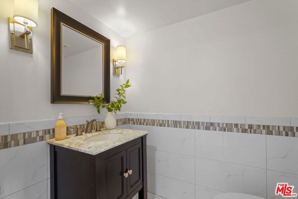 6609 Whitley Terrace - Photo 15