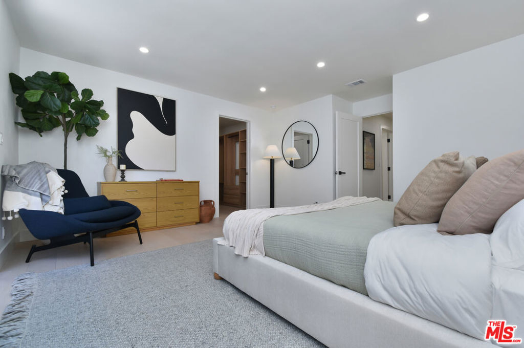 15431 Milbank Street - Photo 43