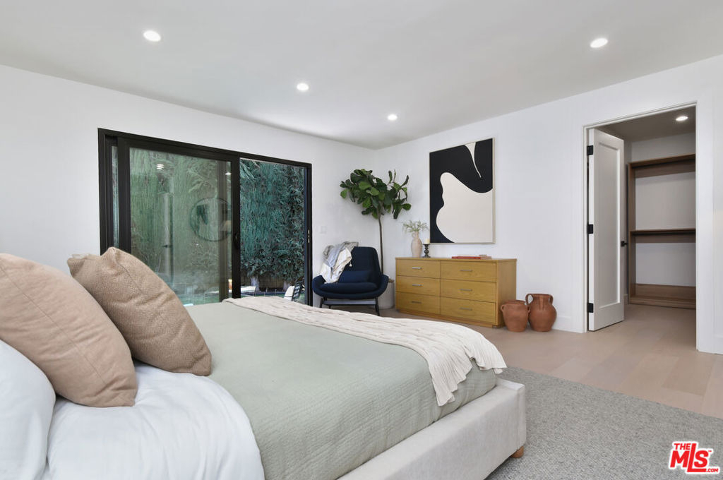 15431 Milbank Street - Photo 42
